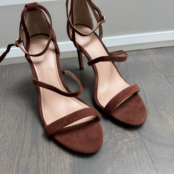 Banana Republic shoes - Picture 1 of 5